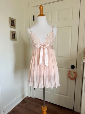Vintage Victoria’s Secret Pink Chiffon Satin Bow Baby Doll Slip Dress